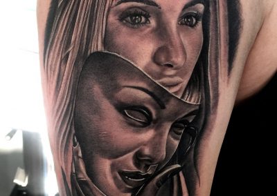 woman with mask tattoo,femeie cu masca tatuaj